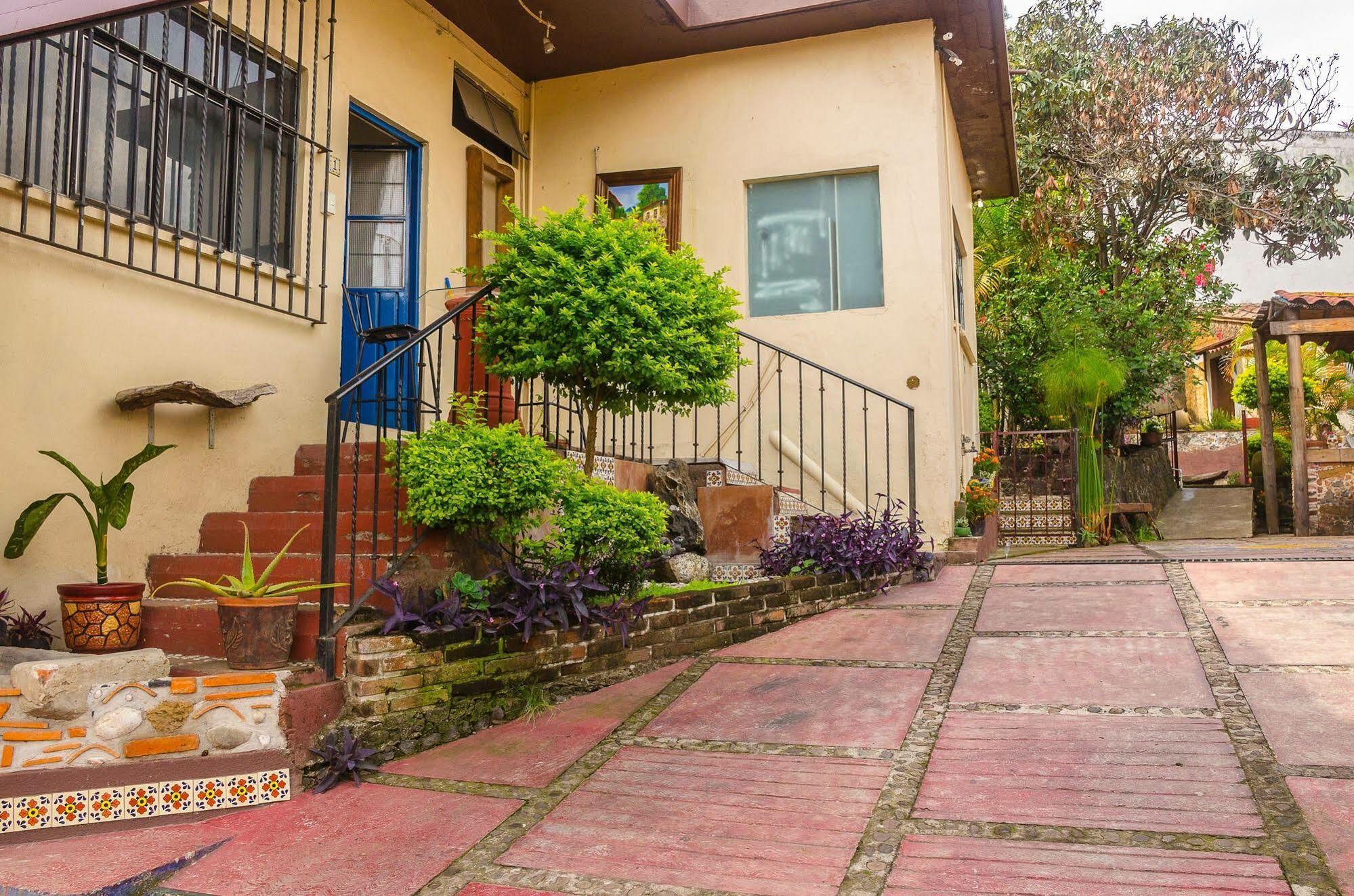 Posada La Casa De Ana Тепостлан Экстерьер фото